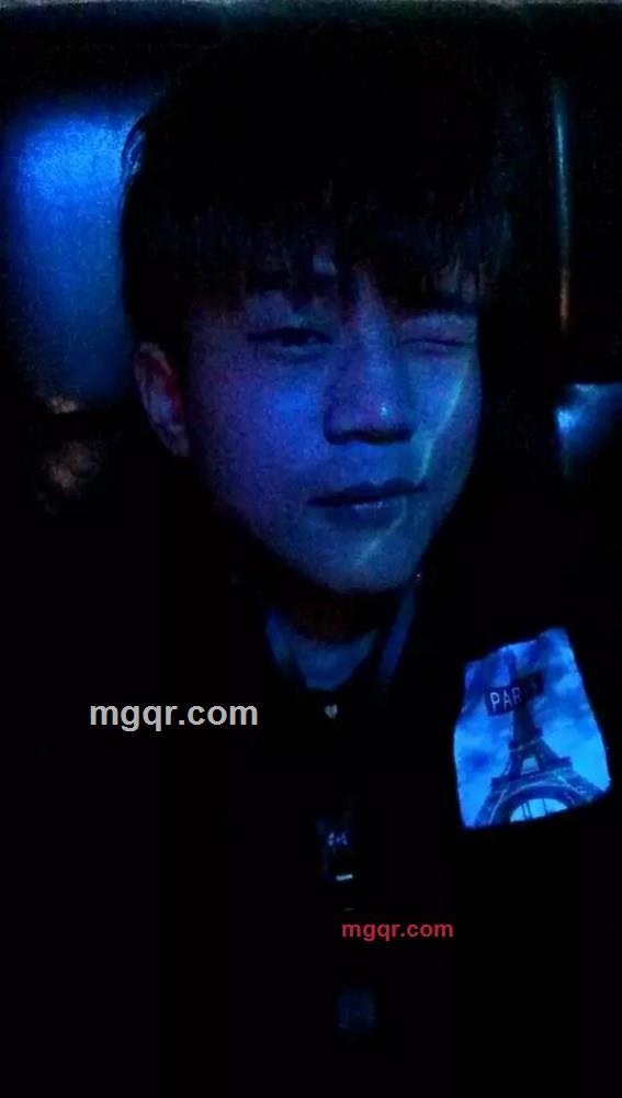 稳场男神的第3张照片