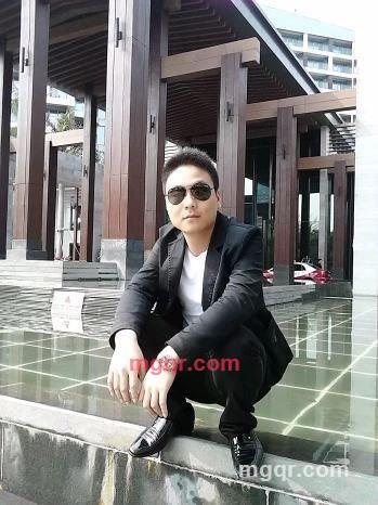 红酒水晶杯的第1张照片