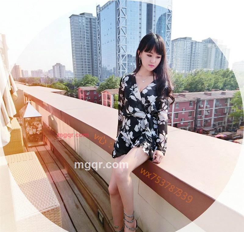 菲菲飞飞飞的第5张照片