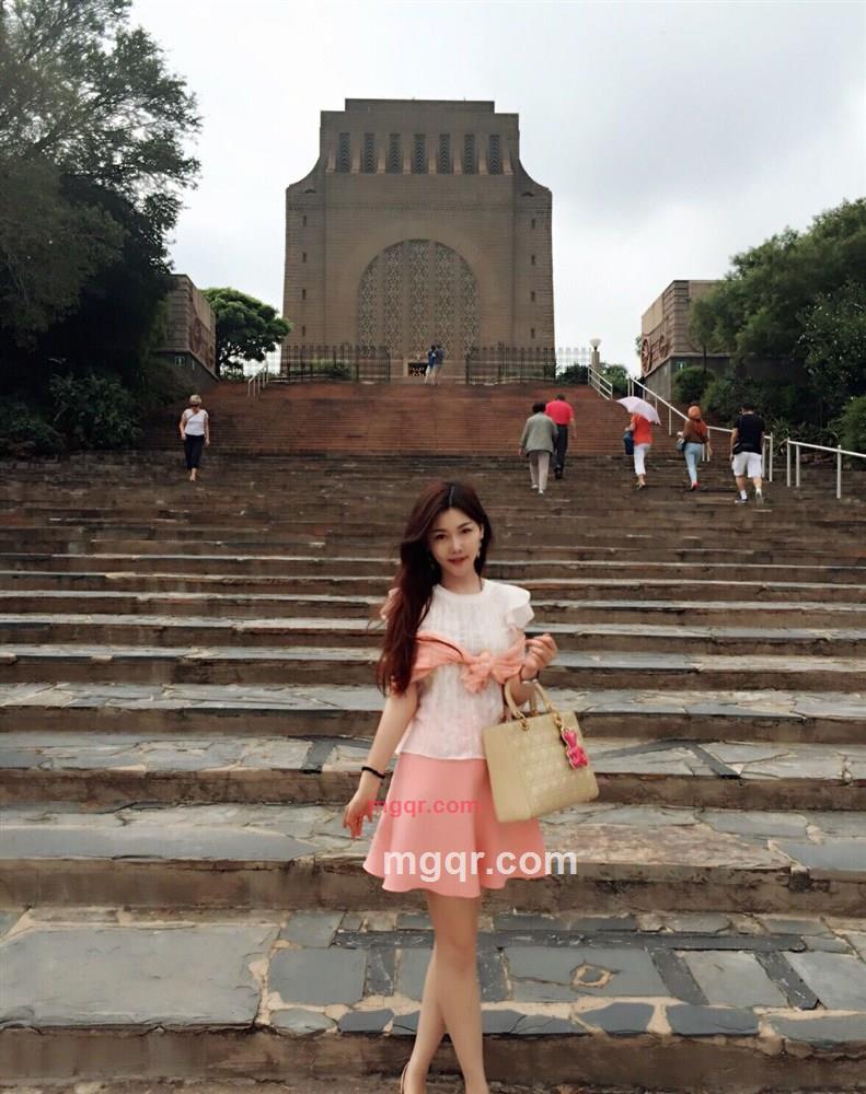 回眸相望的第1张照片