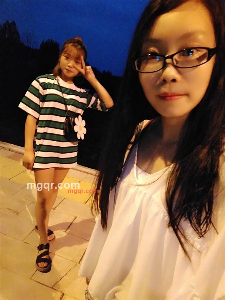 黑色玫瑰的刺的第6张照片