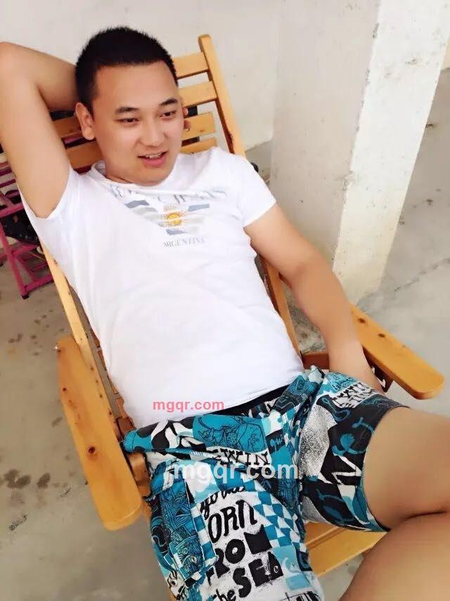 散场的拥抱的第1张照片