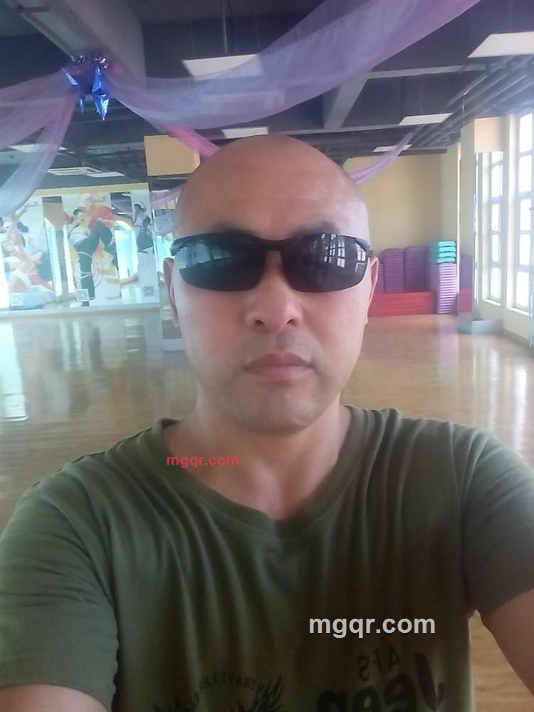 退役猛男的第1张照片