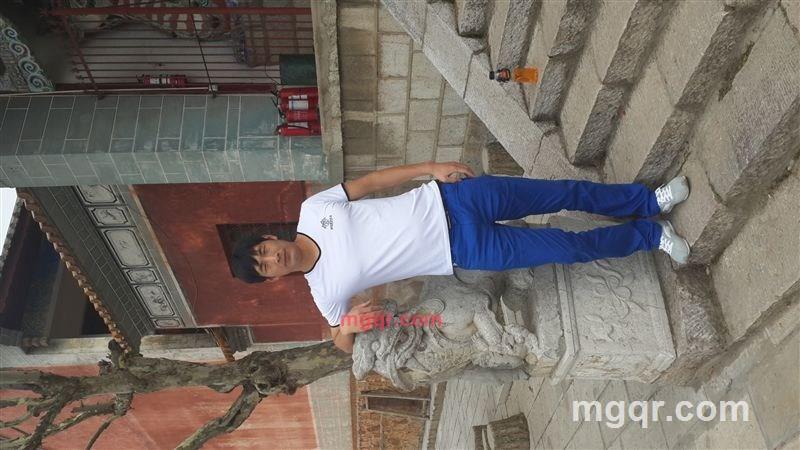 寂寞男人心的第1张照片