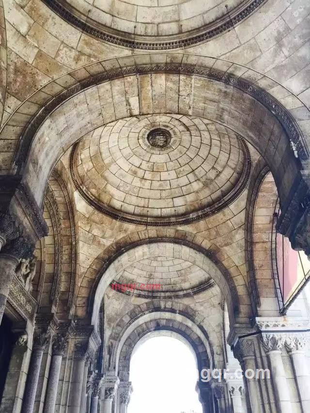 哭泣的石头的第2张照片