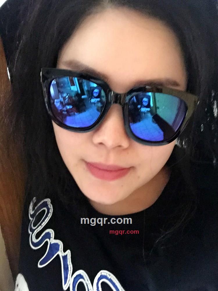 单枝玫瑰11的第2张照片