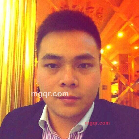 浮在空中的鱼的第4张照片