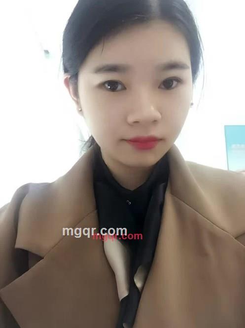 快乐的小白鸽的第2张照片