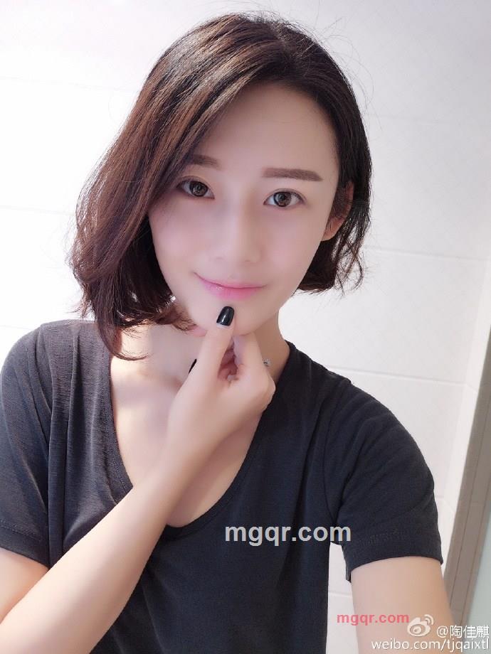 菠萝兔的第1张照片