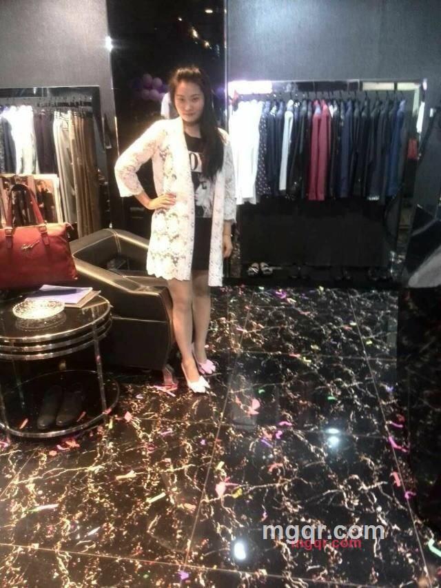 求爱小女子的第2张照片