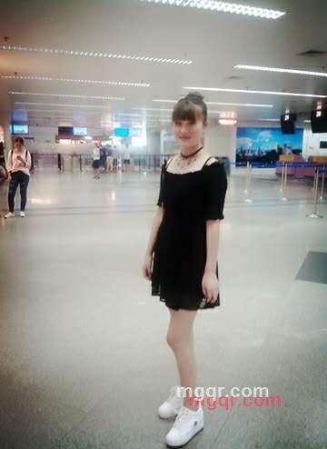 黑色迷你裙2的第1张照片