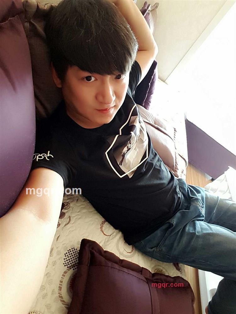 很纯很暧昧的第2张照片