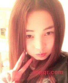 小妮子爱吃鱼的第2张照片