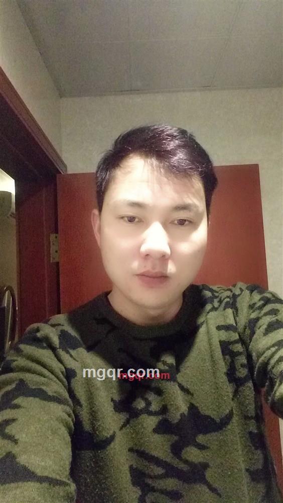 服*女人的第1张照片