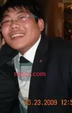 爱情不如尼古丁的第1张照片