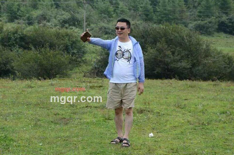 帅哥一曲的第1张照片