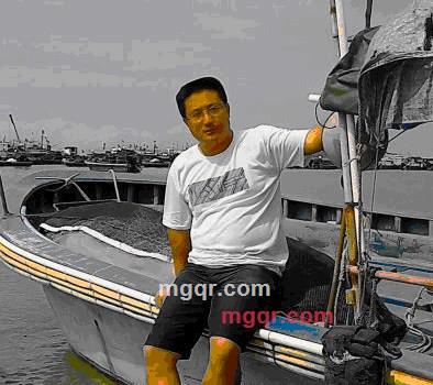 尾巴在前的第1张照片