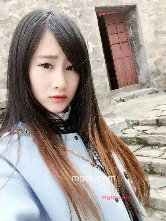 特立独行的小猫咪的第3张照片