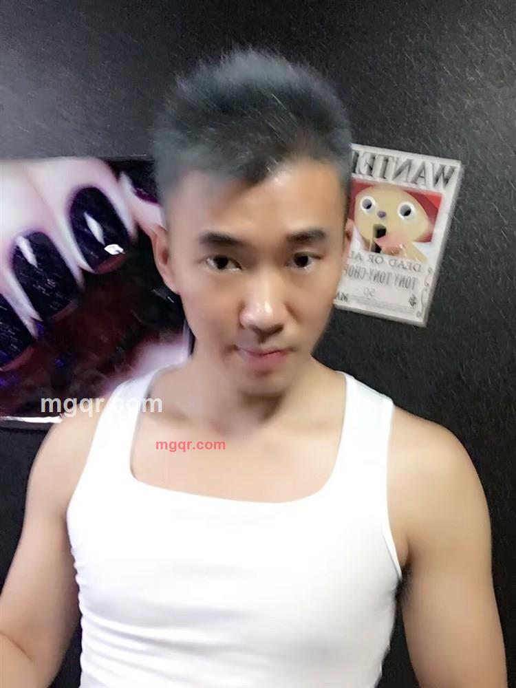 凹凸曼1111的第2张照片