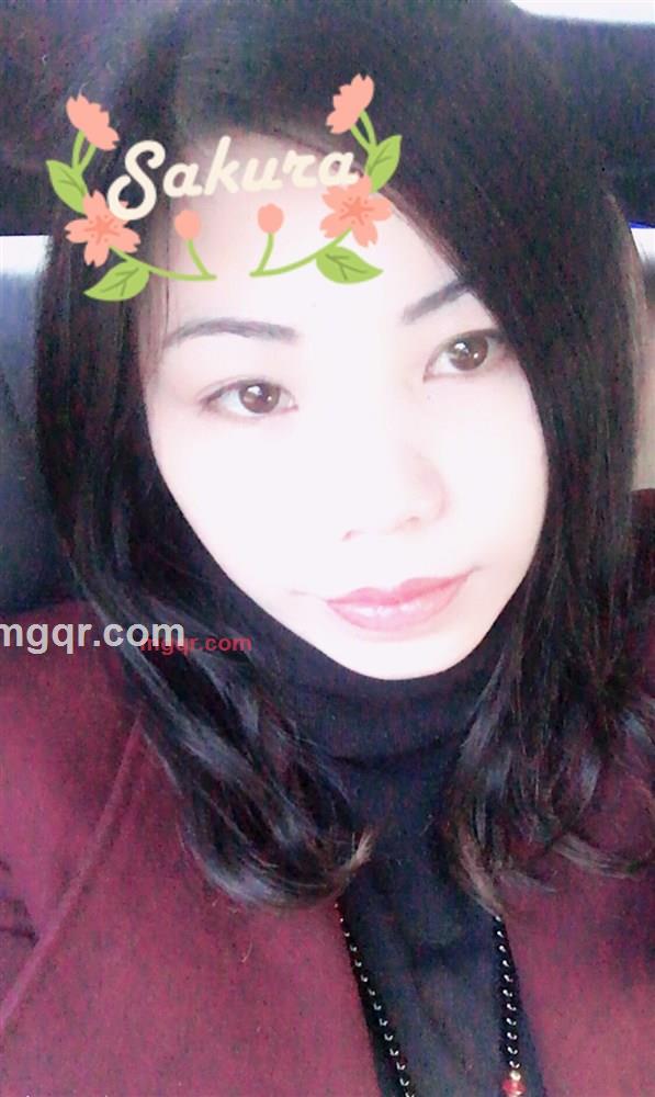 一克拉的钻戒的第1张照片