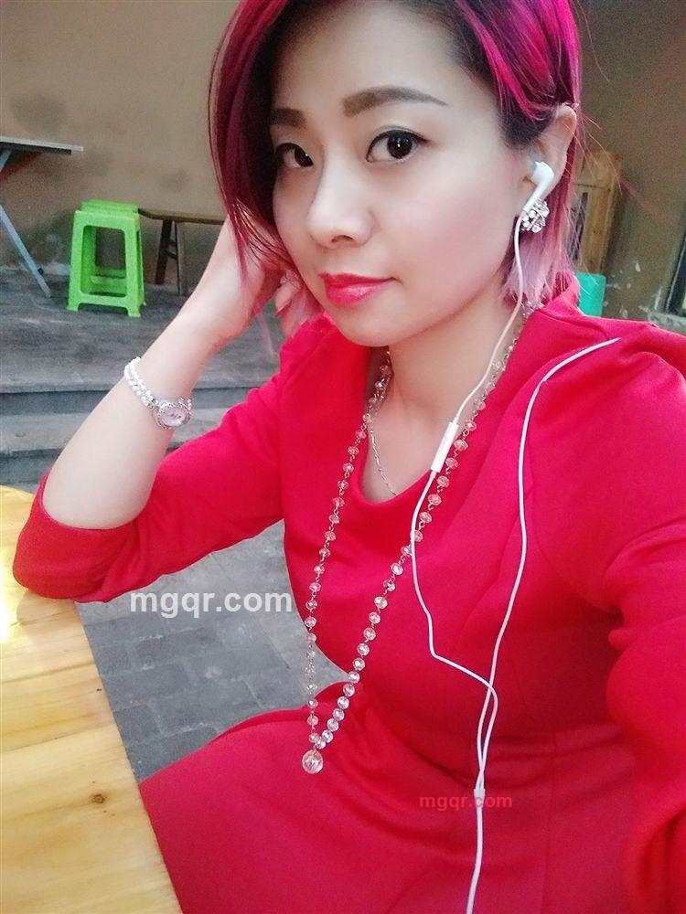 JOY~依依的第2张照片