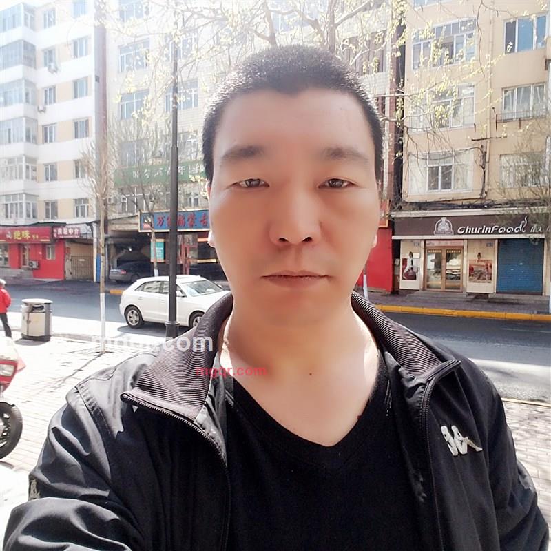 路过的第1张照片