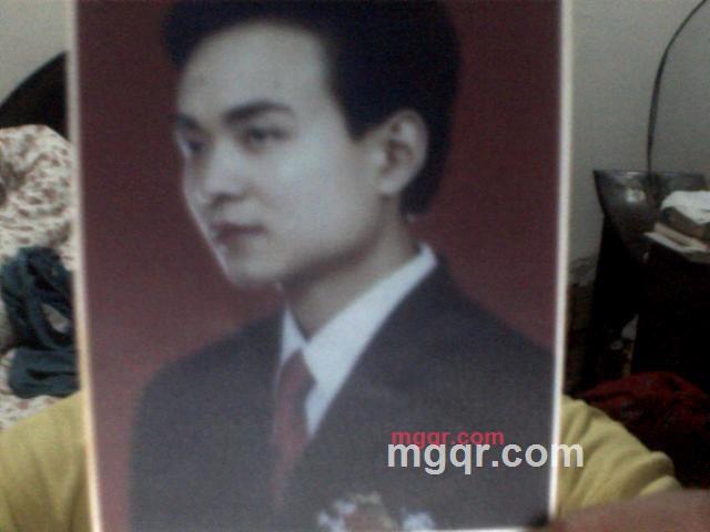 黄**的第1张照片