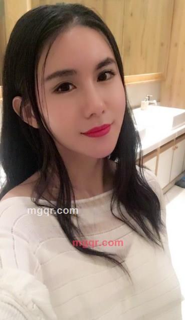 抚琴人的第1张照片