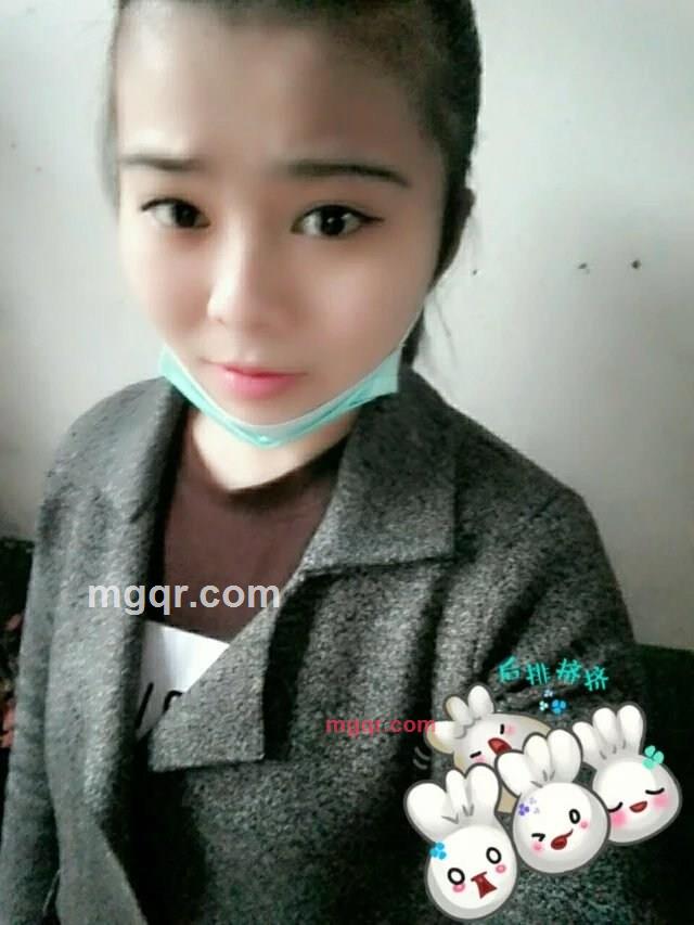 小草莓081的第1张照片