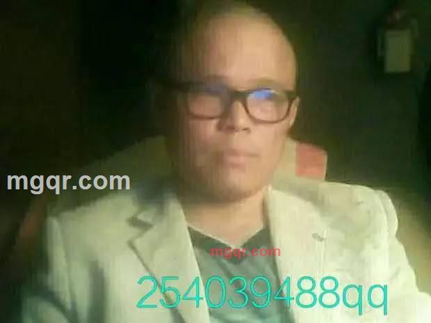 腿间de爱的第2张照片