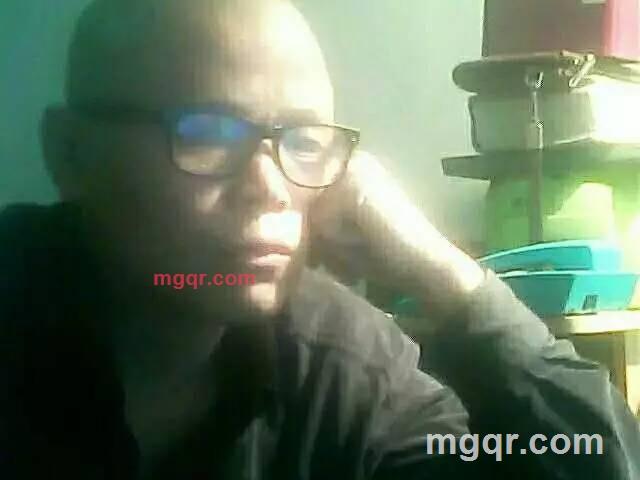 腿间de爱的第1张照片