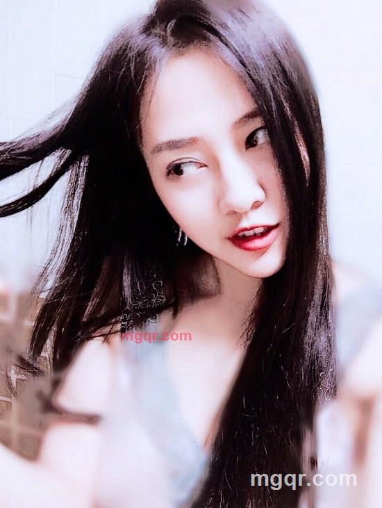 miss 李思琪的第2张照片