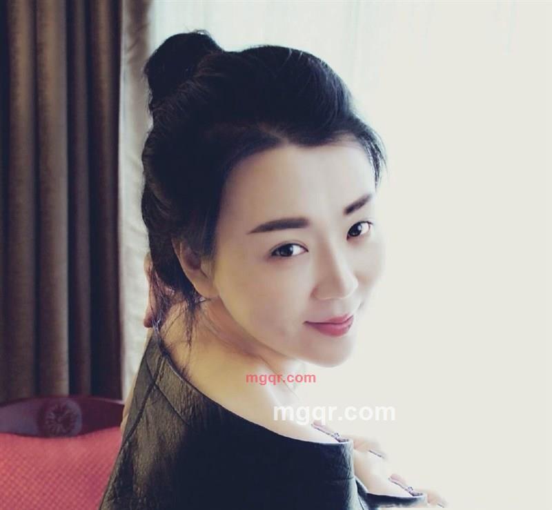 一个的孤单,两个人错的第1张照片