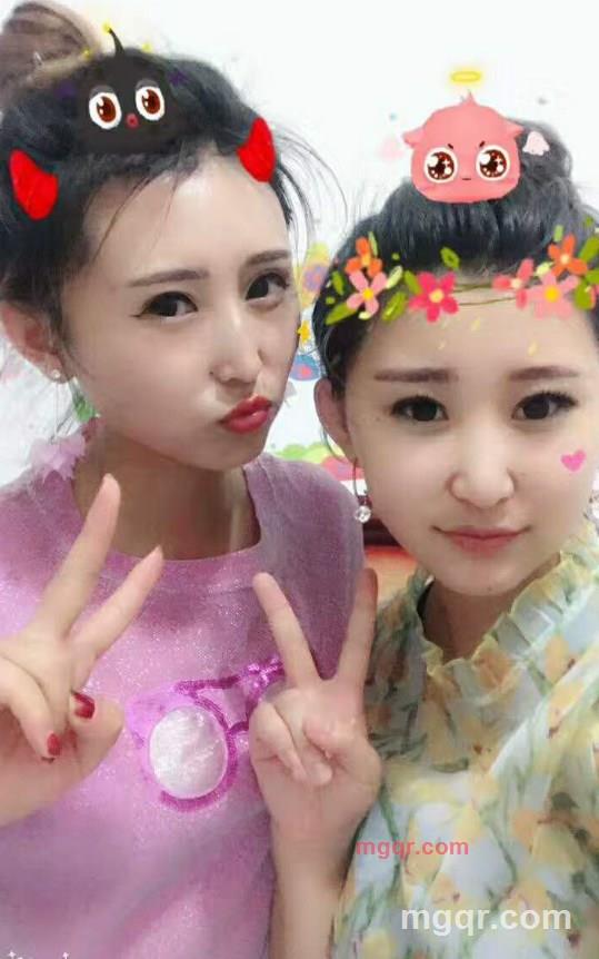 小手一挥爱谁谁的第2张照片