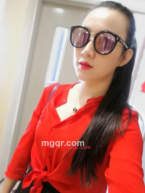 仅有的自私z的第1张照片