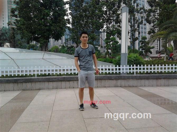 zs一个人的第1张照片