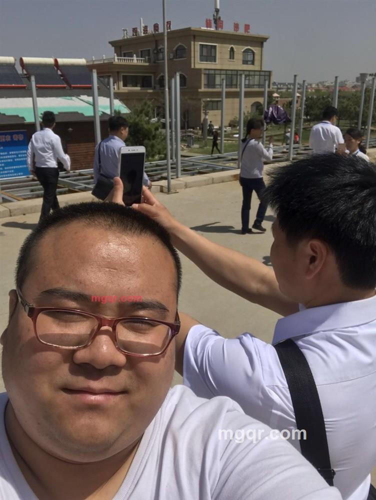 任性的小伙的第1张照片