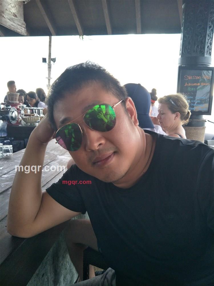 寂寞黑方的第2张照片