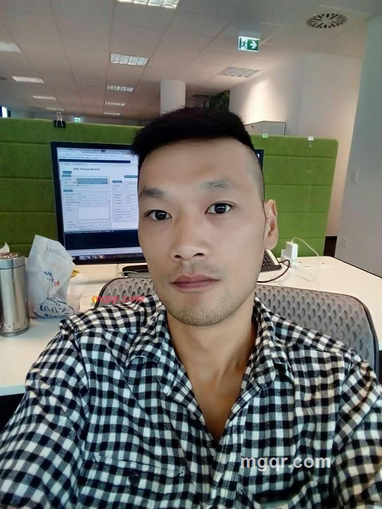 B.O.Y的第1张照片