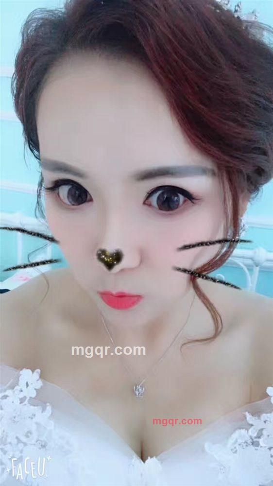 何飘飘的第5张照片