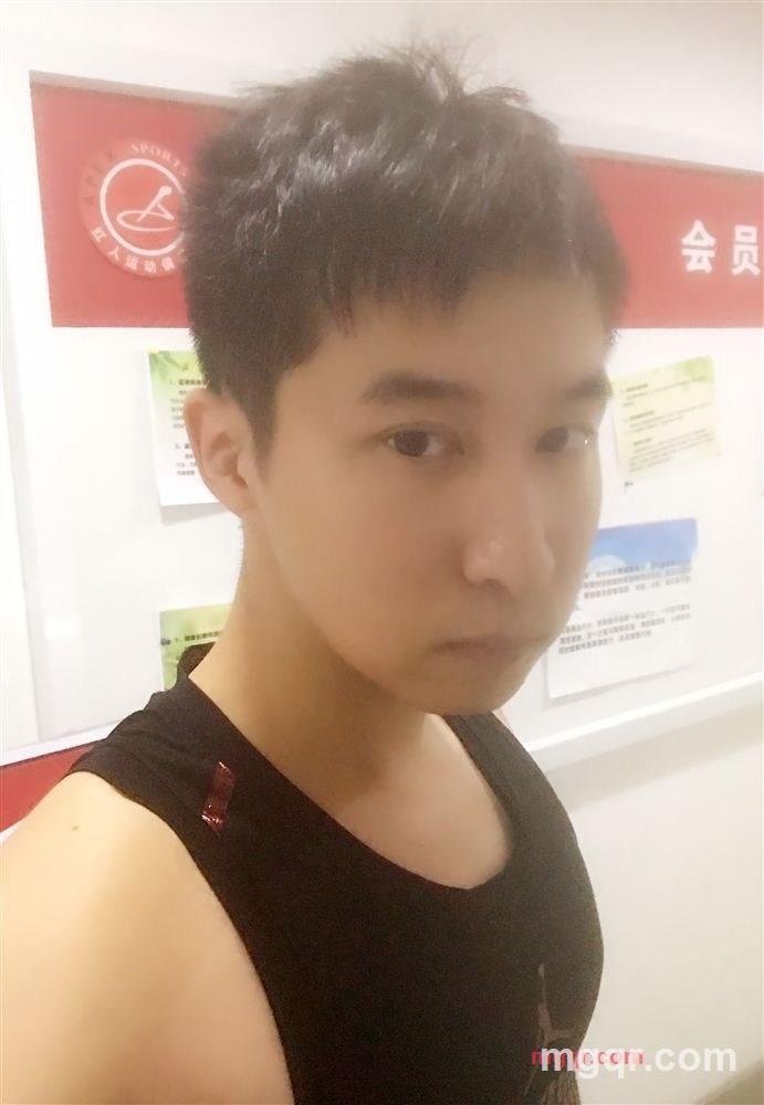 吃葡萄的狐狸的第1张照片