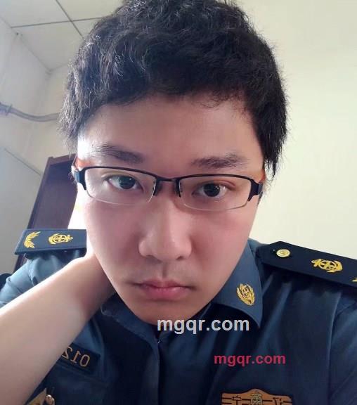 吖!小伙的第1张照片