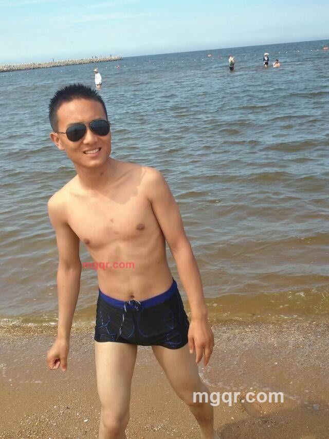 西装暴徒的第3张照片