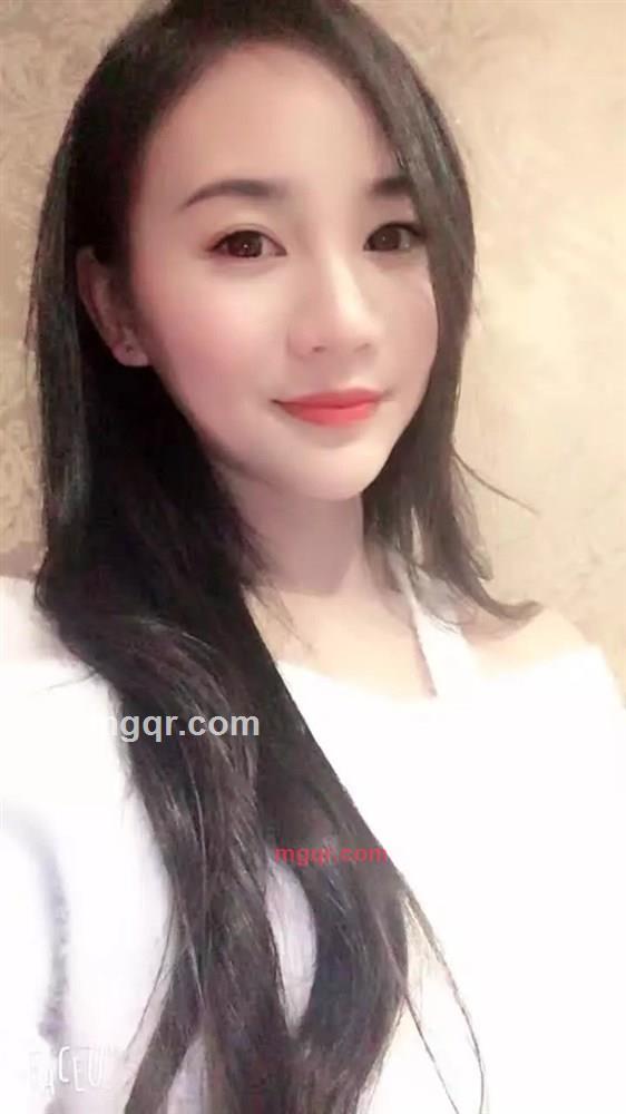 香奈儿Kiss的第1张照片