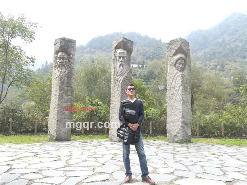 蓝本色的第3张照片