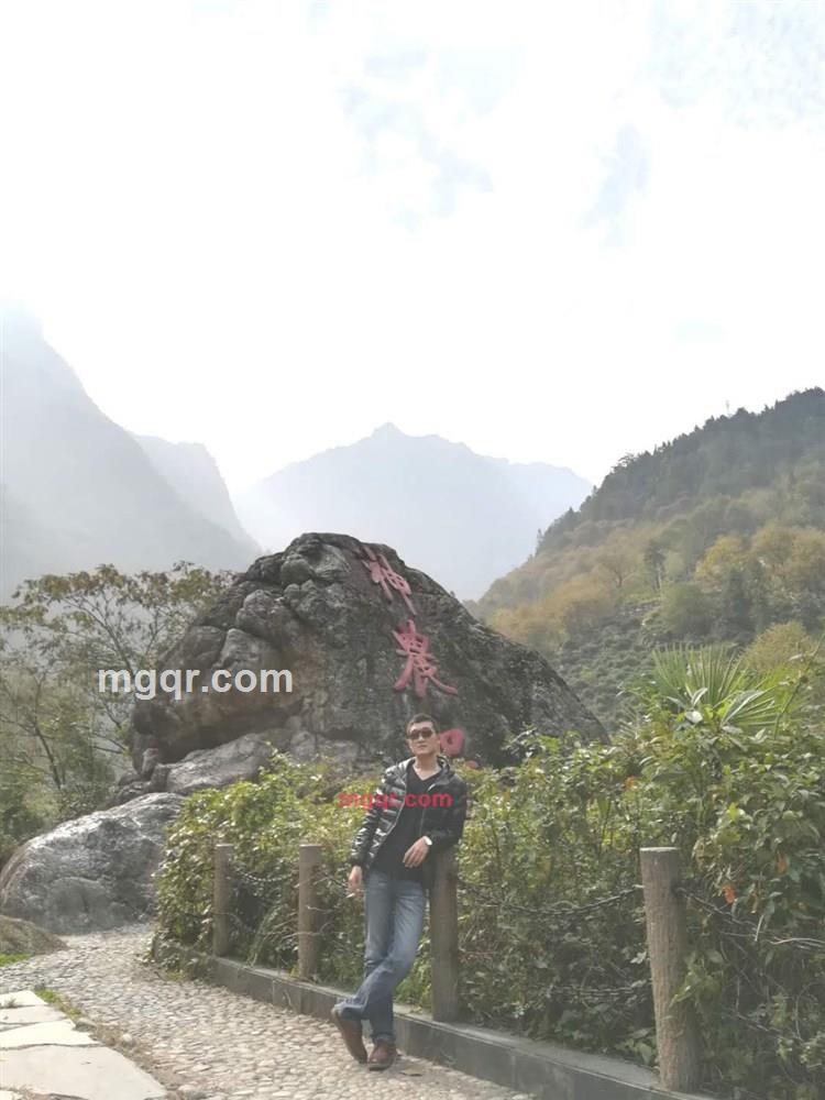 蓝本色的第2张照片