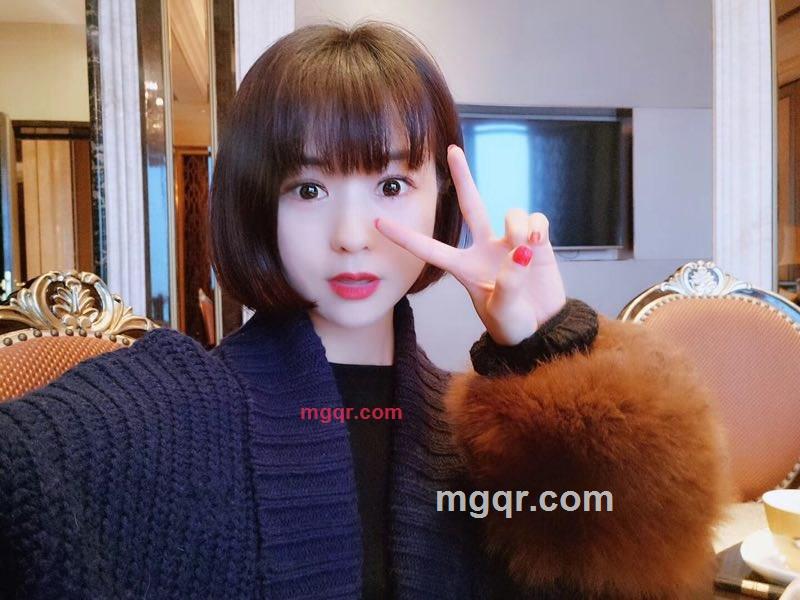 月亮正中的第2张照片