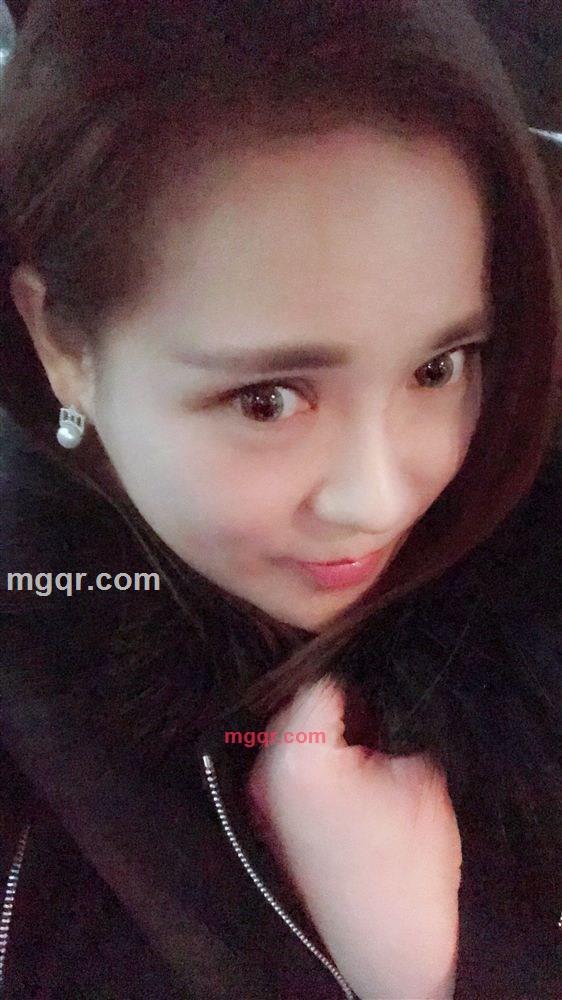 何飘飘的第1张照片