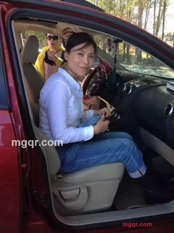 嫣然一笑的第1张照片