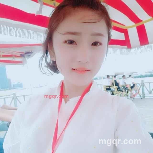 优雅女人的第2张照片